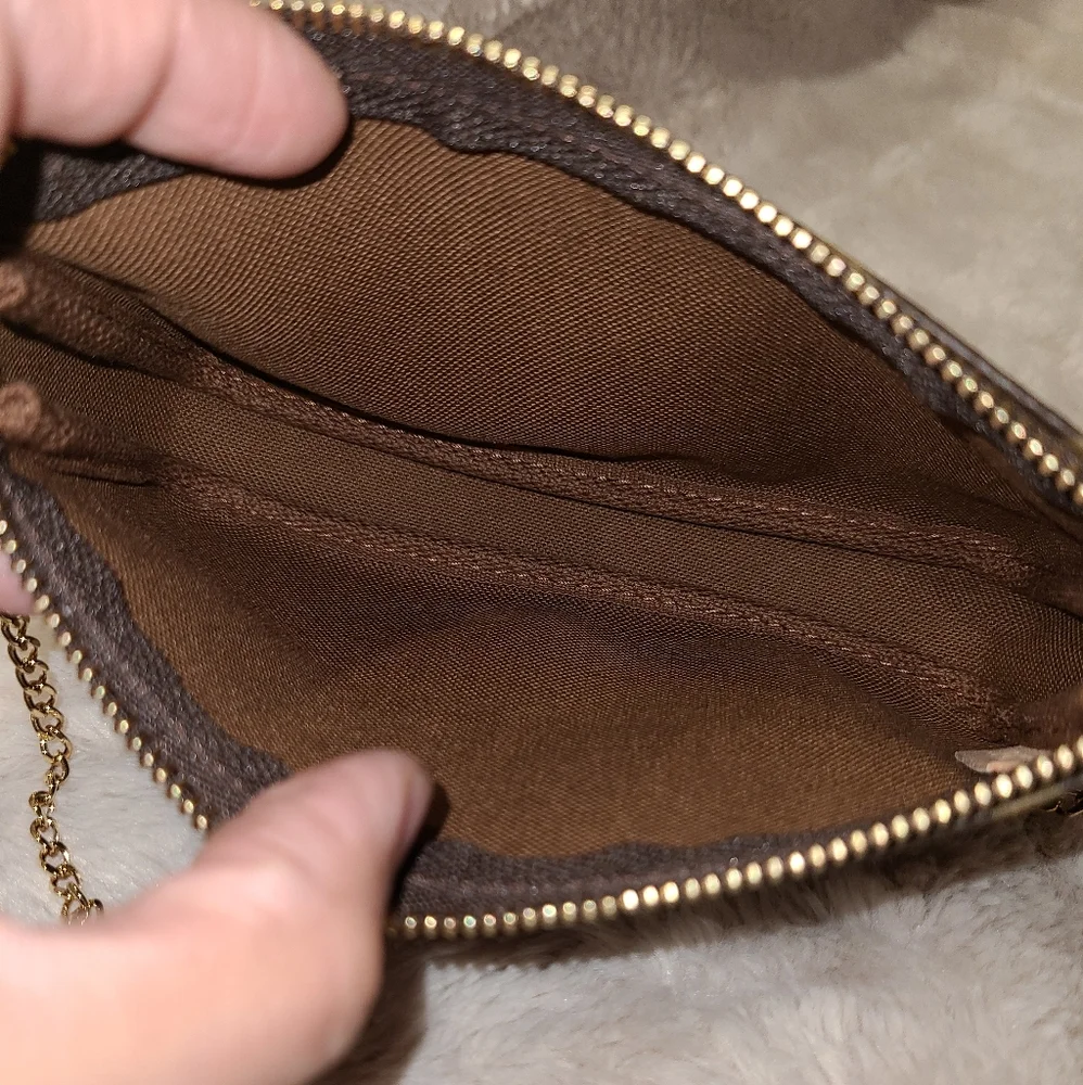 Sold - Picture 4 of 5